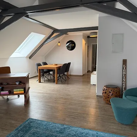 Ueber Den Daechern Von Schlafen! *