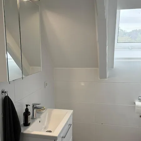 Ueber Den Daechern Von Schlafen!